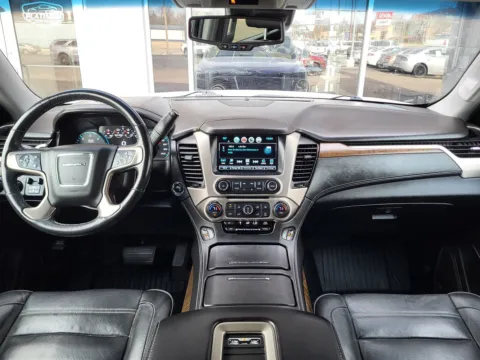 More photos of 2019 GMC Yukon Denali at Platinum Auto Plaza, KS