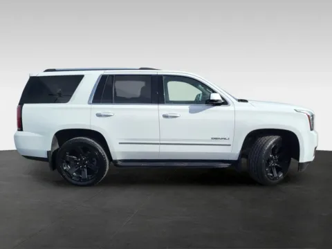 More photos of 2019 GMC Yukon Denali at Platinum Auto Plaza, KS