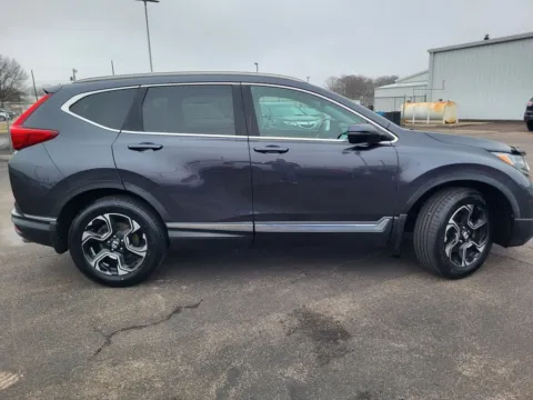 More photos of 2018 Honda CR-V Touring at Platinum Auto Plaza, KS