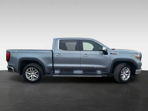 More photos of 2019 GMC Sierra 1500 SLT at Platinum Auto Plaza, KS
