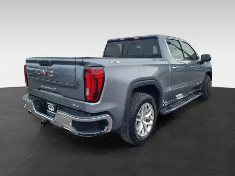 More photos of 2019 GMC Sierra 1500 SLT at Platinum Auto Plaza, KS