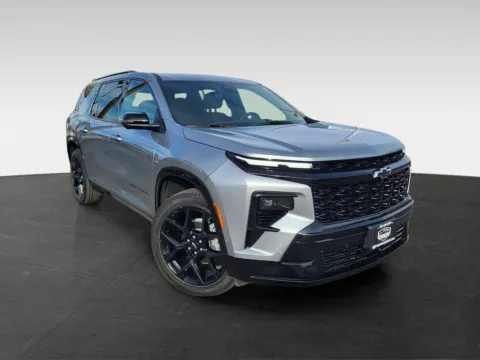 Photos of 2024 Chevrolet Traverse RS for sale in Topeka, KS at Platinum Auto Plaza