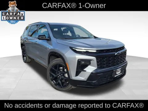 Photos of 2024 Chevrolet Traverse RS for sale in Topeka, KS at Platinum Auto Plaza