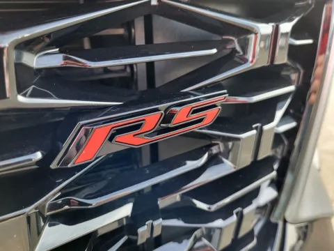 More photos of 2024 Chevrolet Traverse RS at Platinum Auto Plaza, KS