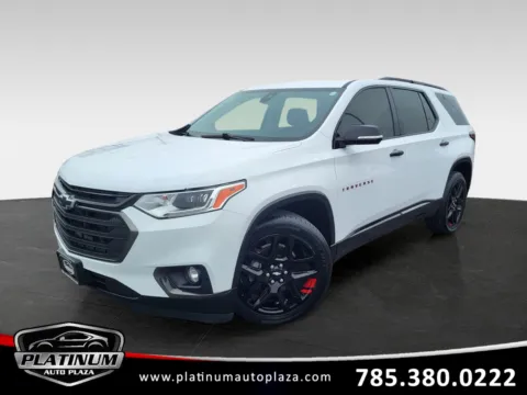 White 2019 Chevrolet Traverse Premier for sale in Topeka, KS