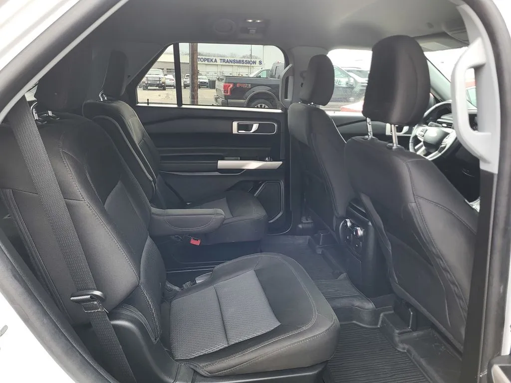 2023 Ford Explorer XLT - Photo 40
