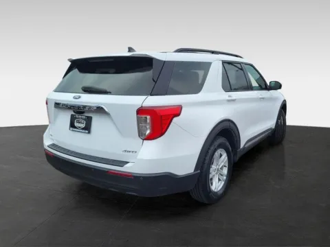 More photos of 2023 Ford Explorer XLT at Platinum Auto Plaza, KS