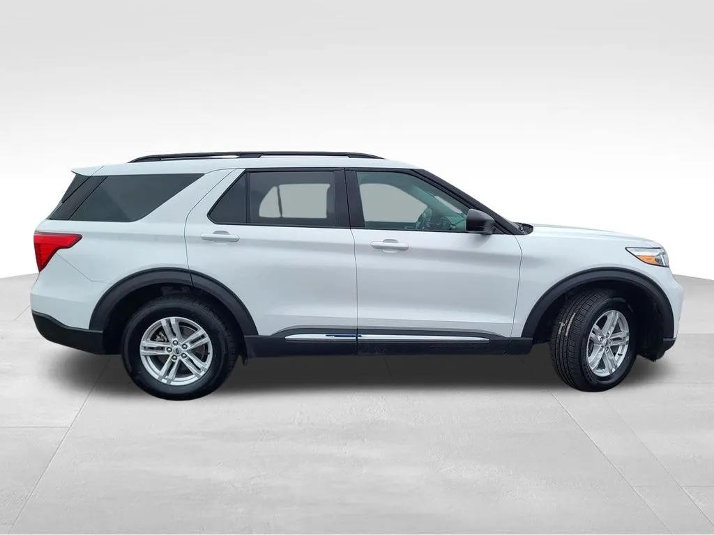 2023 Ford Explorer XLT - Photo 26