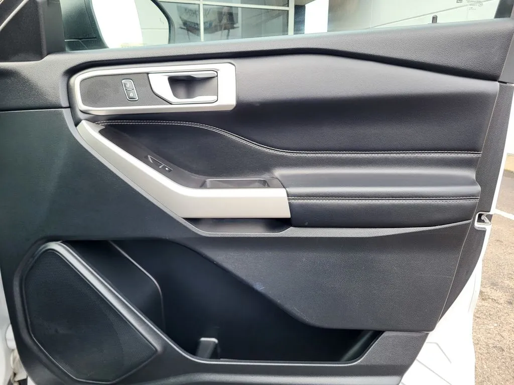 2023 Ford Explorer XLT - Photo 37