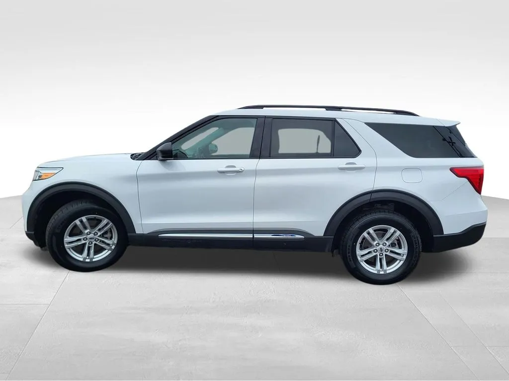 2023 Ford Explorer XLT - Photo 30
