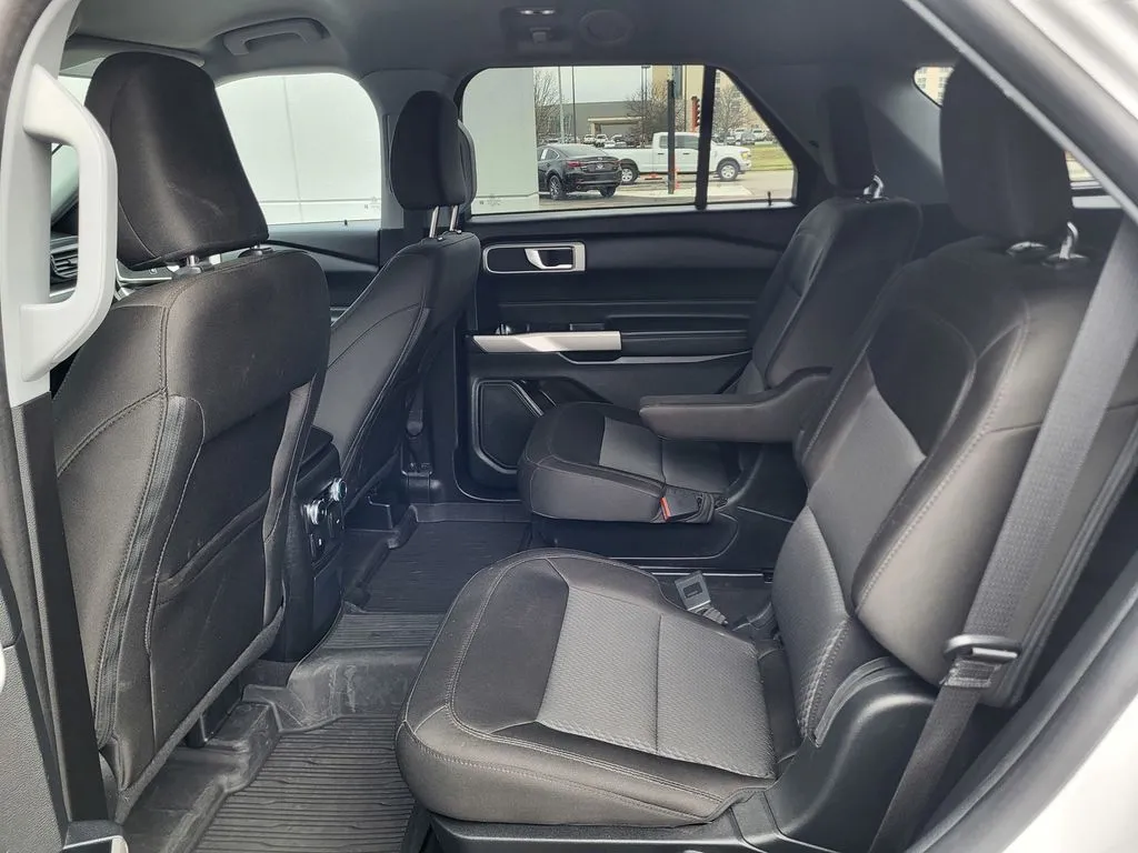 2023 Ford Explorer XLT - Photo 36