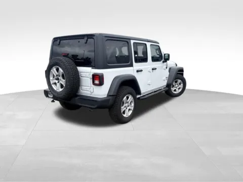 More photos of 2020 Jeep Wrangler Unlimited Sport S at Platinum Auto Plaza, KS