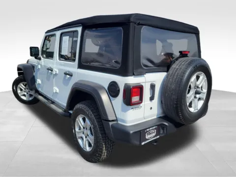 More photos of 2020 Jeep Wrangler Unlimited Sport S at Platinum Auto Plaza, KS