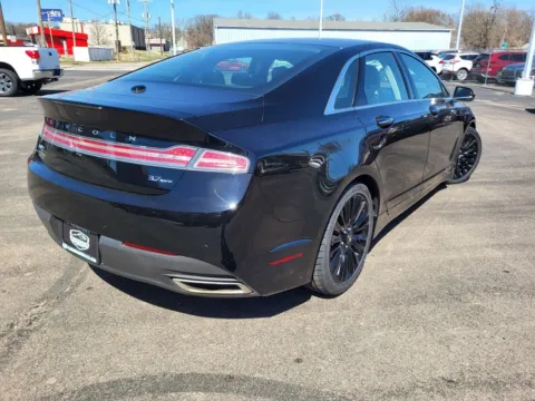 More photos of 2016 Lincoln MKZ at Platinum Auto Plaza, KS