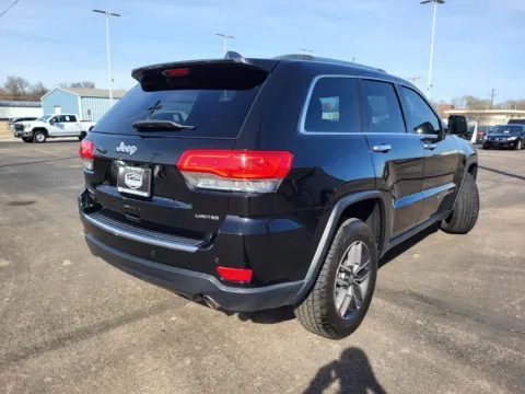 More photos of 2018 Jeep Grand Cherokee Limited at Platinum Auto Plaza, KS