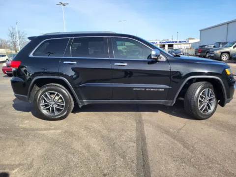 More photos of 2018 Jeep Grand Cherokee Limited at Platinum Auto Plaza, KS