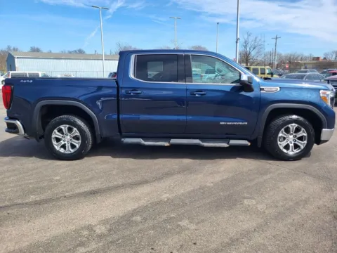 More photos of 2022 GMC Sierra 1500 Limited SLE at Platinum Auto Plaza, KS