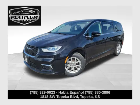 Black 2024 Chrysler Pacifica Touring L for sale in Topeka, KS