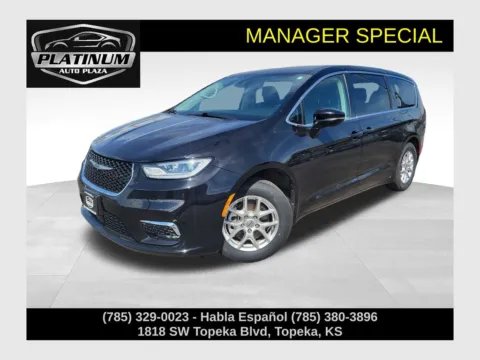 Black 2024 Chrysler Pacifica Touring L for sale in Topeka, KS