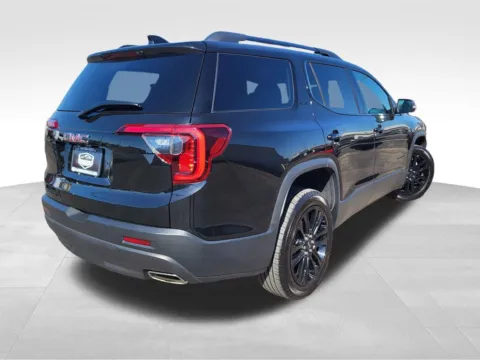 More photos of 2023 GMC Acadia SLT at Platinum Auto Plaza, KS
