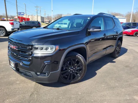 Black 2023 GMC Acadia SLT for sale in Topeka, KS
