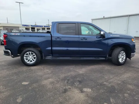 More photos of 2022 Chevrolet Silverado 1500 LT at Platinum Auto Plaza, KS