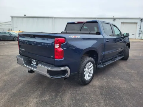 More photos of 2022 Chevrolet Silverado 1500 LT at Platinum Auto Plaza, KS