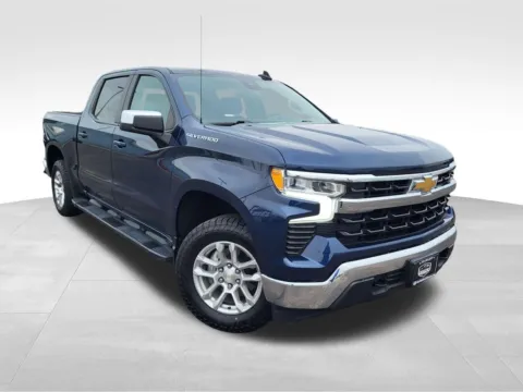 Another view of 2022 Chevrolet Silverado 1500 LT for sale in Topeka, KS at Platinum Auto Plaza