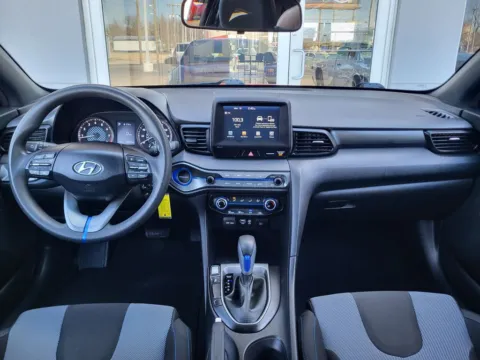 More photos of 2020 Hyundai Veloster 2.0 at Platinum Auto Plaza, KS