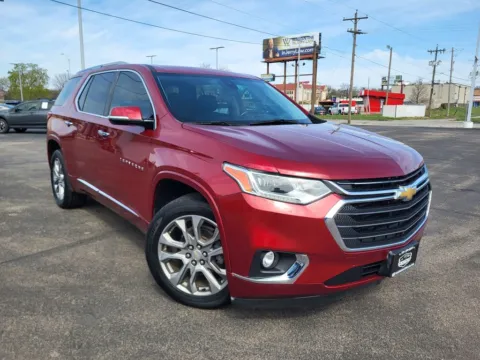 Photos of 2018 Chevrolet Traverse Premier for sale in Topeka, KS at Platinum Auto Plaza