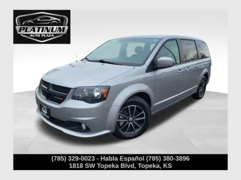 Silver 2018 Dodge Grand Caravan SE for sale in Topeka, KS