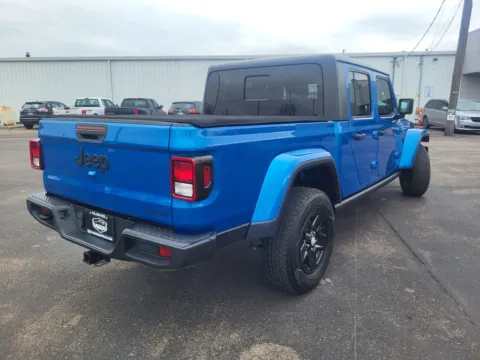Another view of 2020 Jeep Gladiator Sport for sale in Topeka, KS at Platinum Auto Plaza
