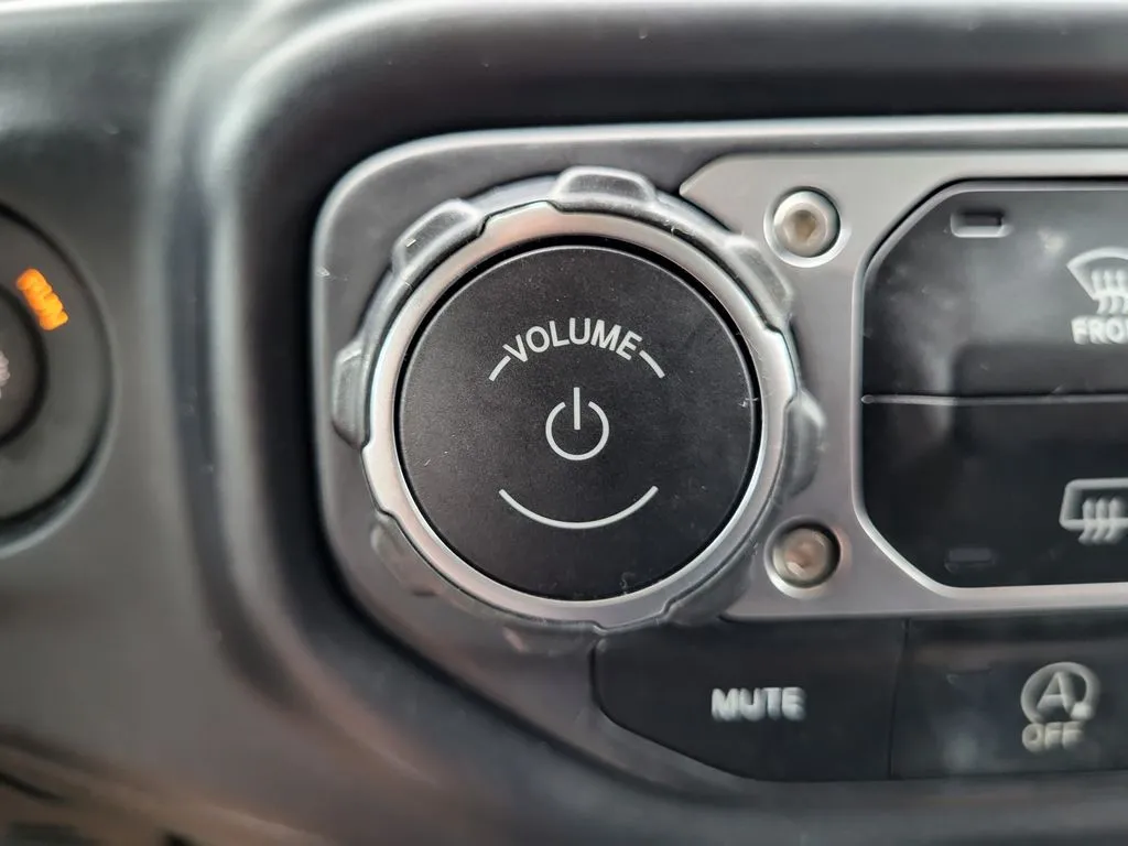2020 Jeep Gladiator Sport S - Photo 19