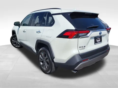 More photos of 2022 Toyota RAV4 Hybrid Limited at Platinum Auto Plaza, KS
