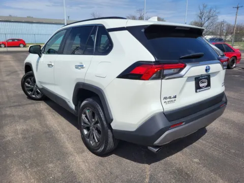 More photos of 2022 Toyota RAV4 Hybrid Limited at Platinum Auto Plaza, KS