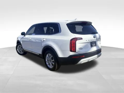 More photos of 2020 Kia Telluride LX at Platinum Auto Plaza, KS