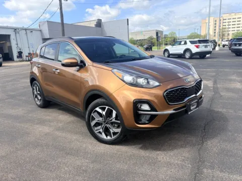 Photos of 2020 Kia Sportage EX for sale in Topeka, KS at Platinum Auto Plaza