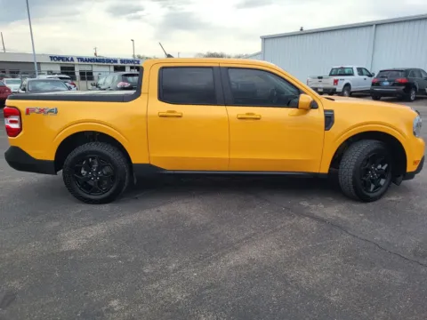 More photos of 2022 Ford Maverick Lariat at Platinum Auto Plaza, KS