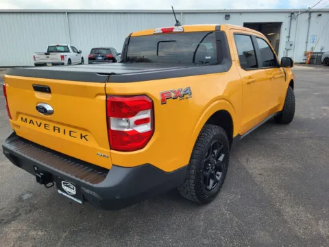 Another view of 2022 Ford Maverick Lariat for sale in Topeka, KS at Platinum Auto Plaza
