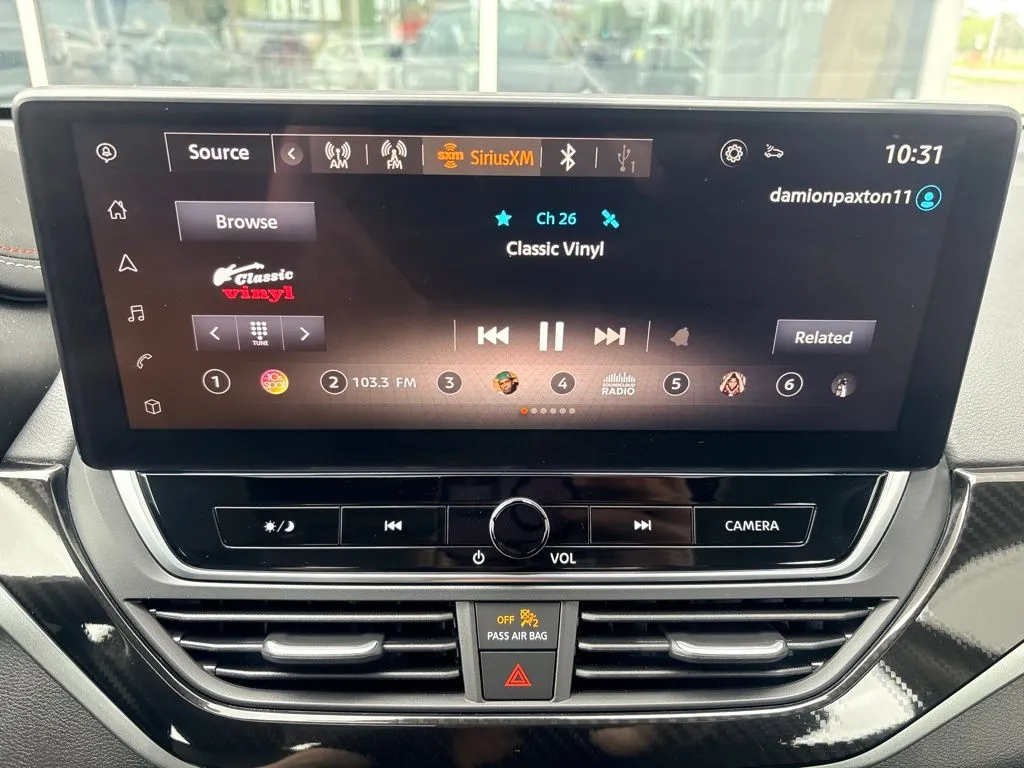 2024 Nissan Altima SR - Photo 13