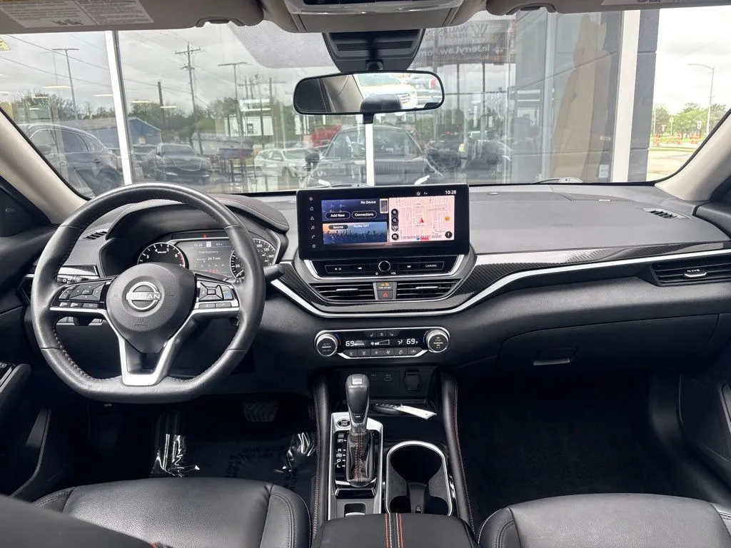 2024 Nissan Altima SR - Photo 7