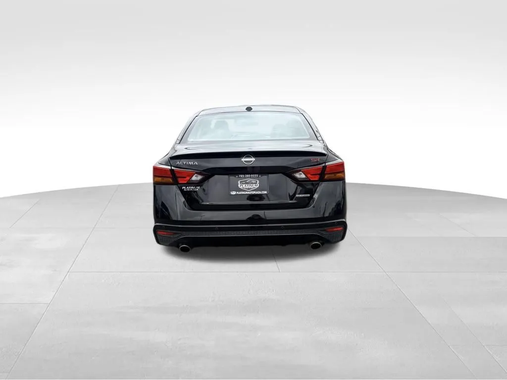 2024 Nissan Altima SR - Photo 24