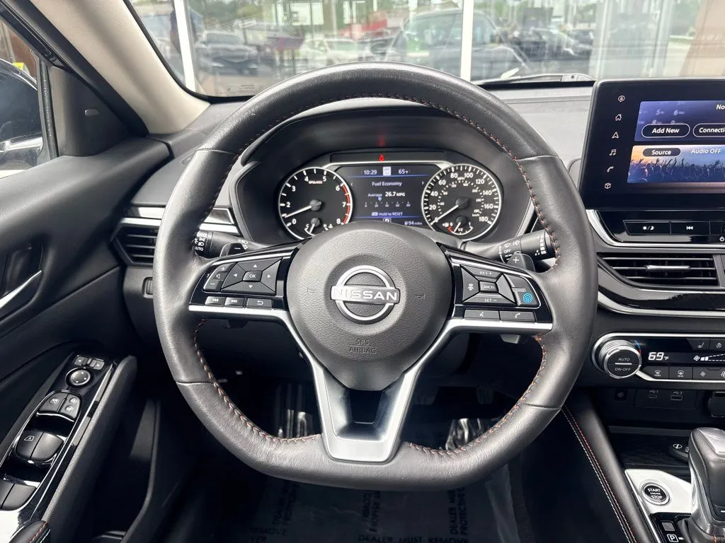 2024 Nissan Altima SR - Photo 8