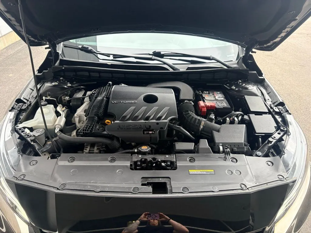 2024 Nissan Altima SR - Photo 21