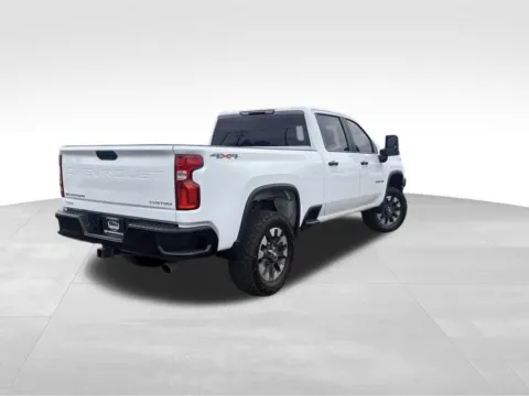 Another view of 2021 Chevrolet Silverado 2500HD Custom for sale in Topeka, KS at Platinum Auto Plaza