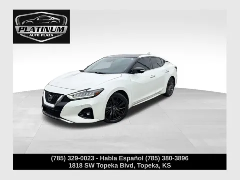 White 2019 Nissan Maxima Platinum for sale in Topeka, KS