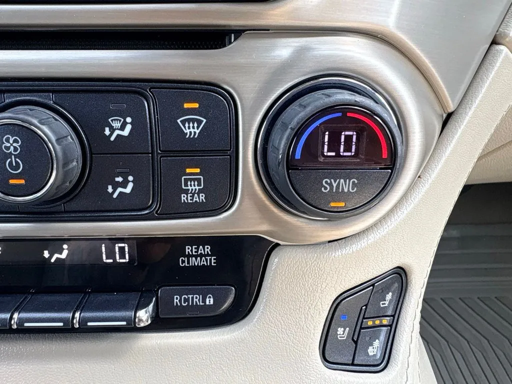 GMC Yukon photo 18