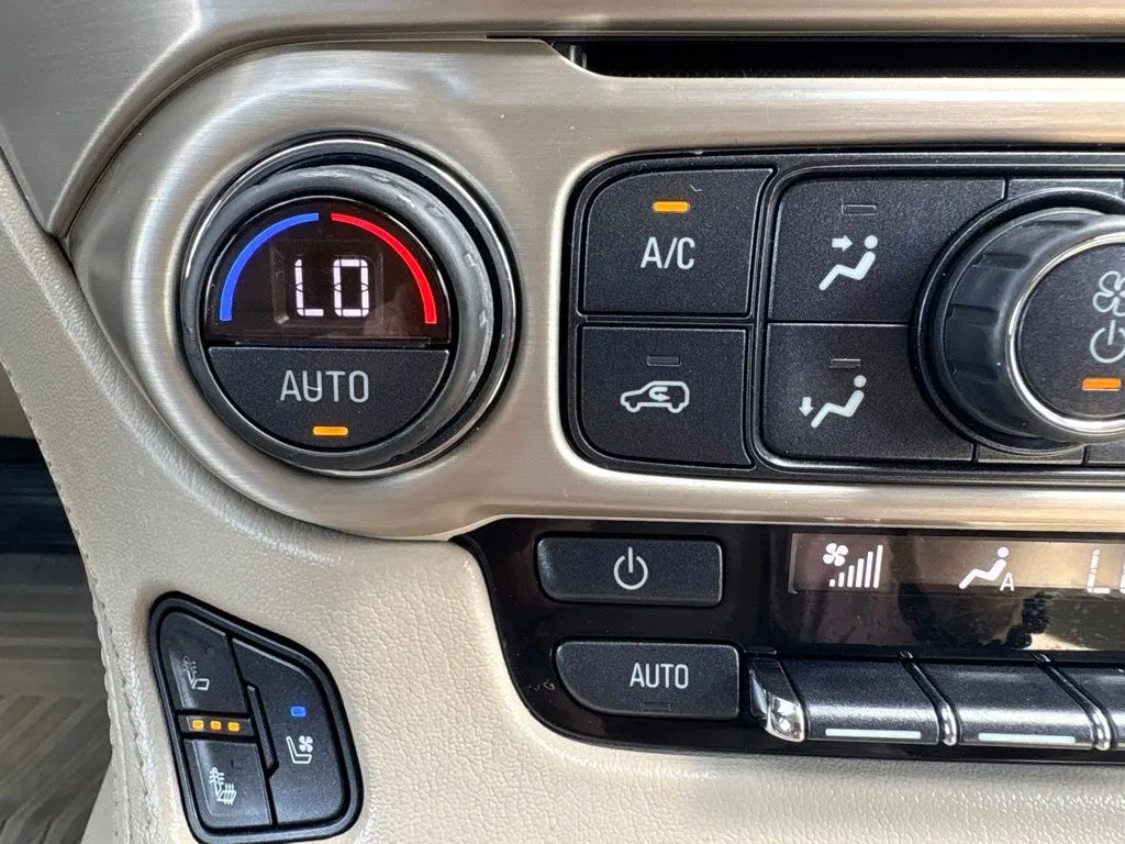 GMC Yukon photo 17