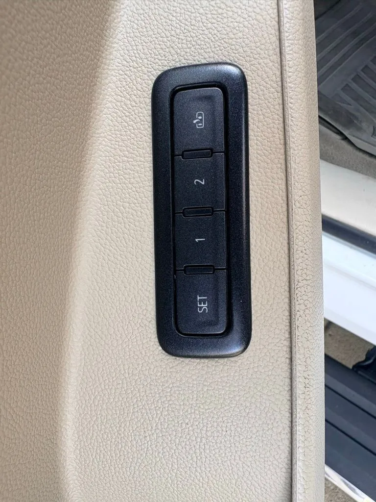GMC Yukon photo 32