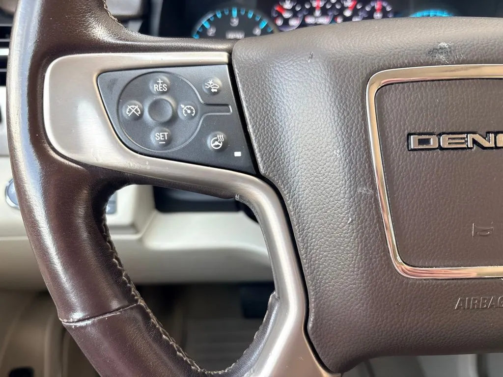 GMC Yukon photo 52
